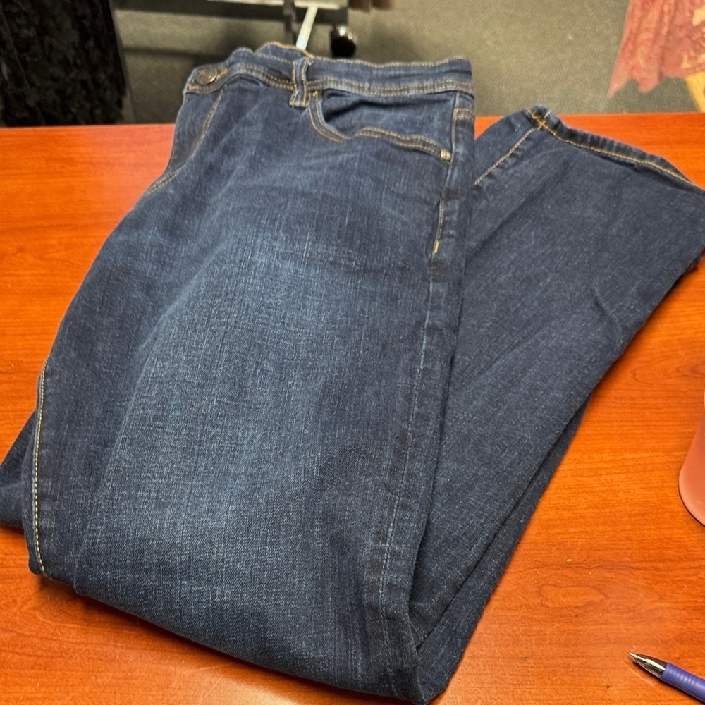 Bass straight jeans 36x32 // 012113